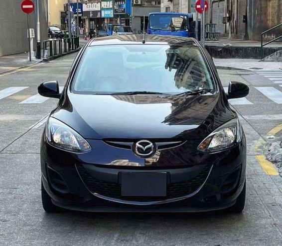 Mazda萬事得 Mazda2