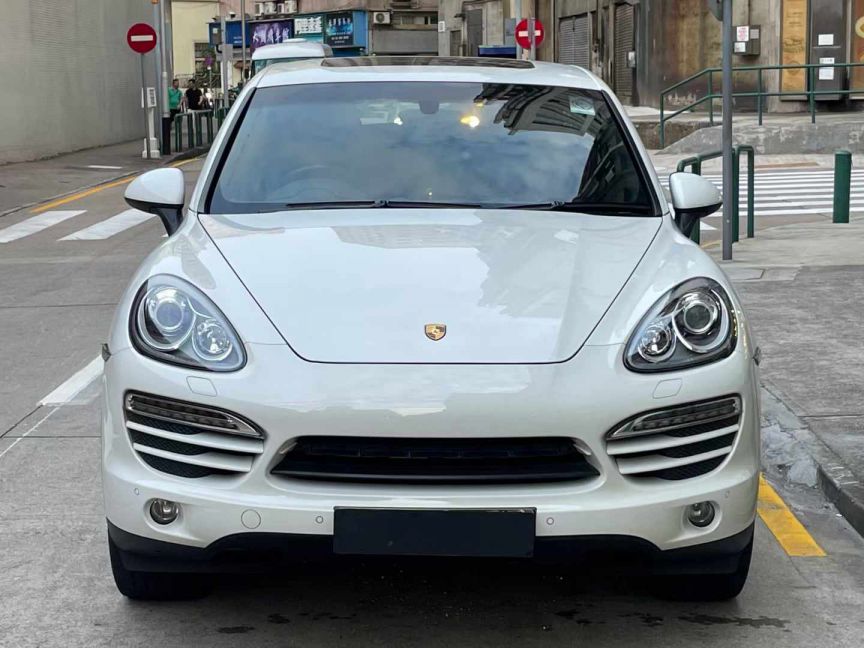 Porsche保時捷 Cayenne