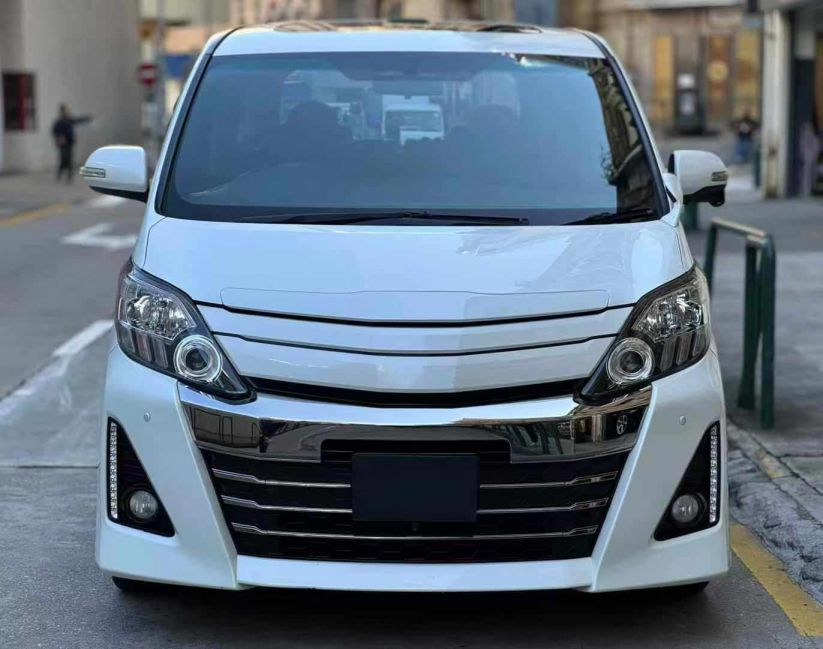 Toyota豐田 Alphard