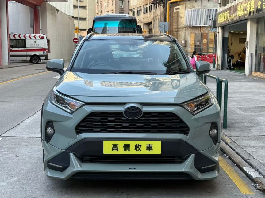 Toyota豐田 RAV4