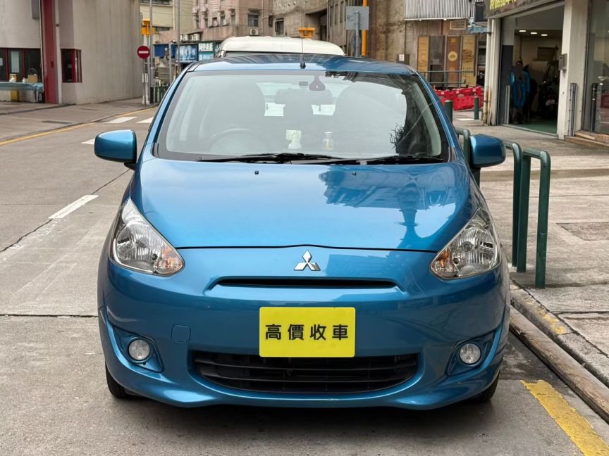 Mitsubishi三菱 Grandis