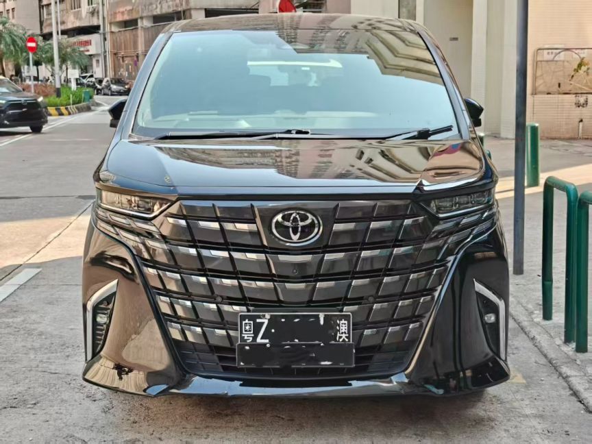 Toyota豐田 Alphard