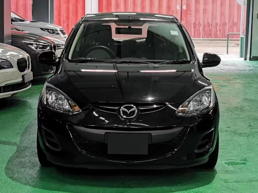 Mazda萬事得 Mazda2