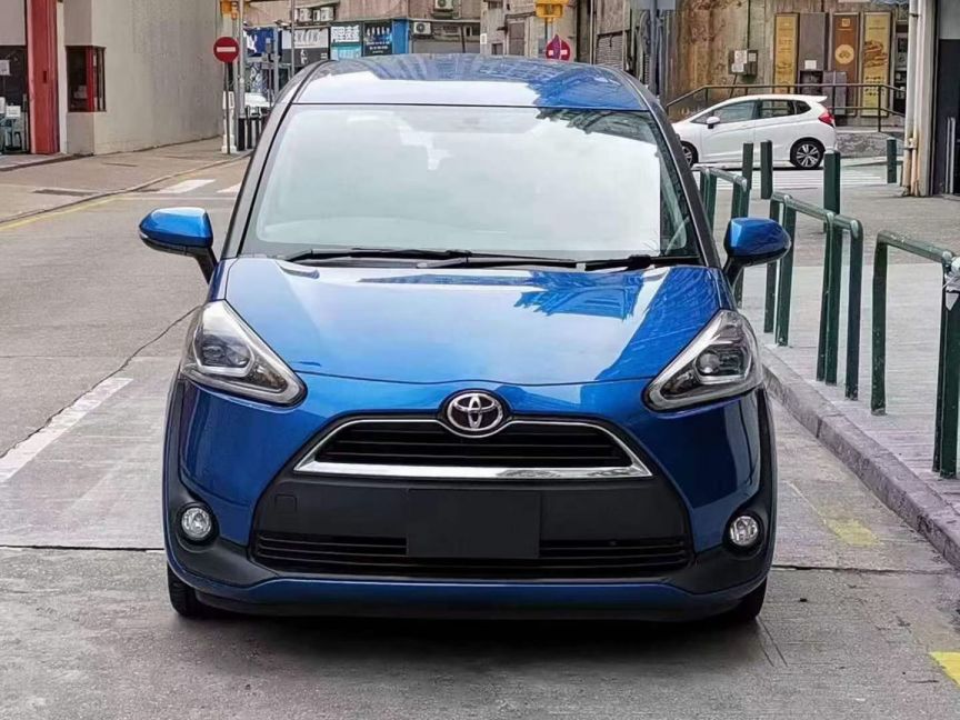 Toyota豐田 Sienta