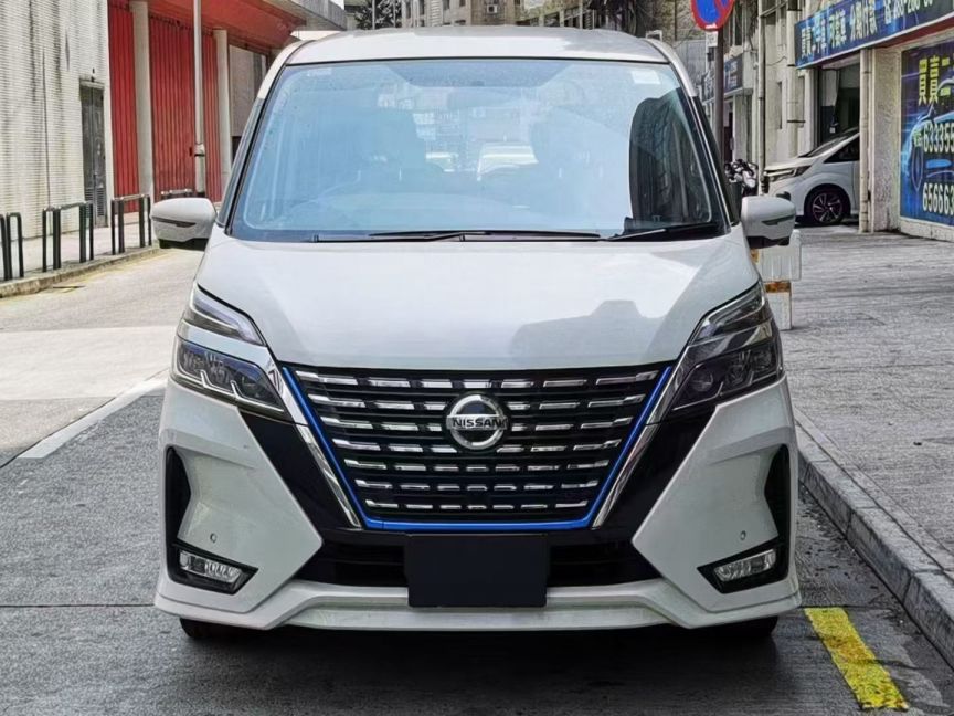 Nissan日產 Serena